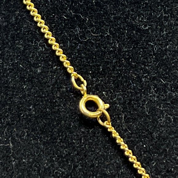 Gold Tone Curb Chain Necklace With Sand Dollar Pendant (4156) - Picture 6 of 6